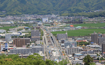 地方のロードサイトの画像